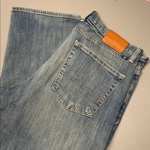 Men’s 363 Vintage Straight Lucky Brand Jeans.
